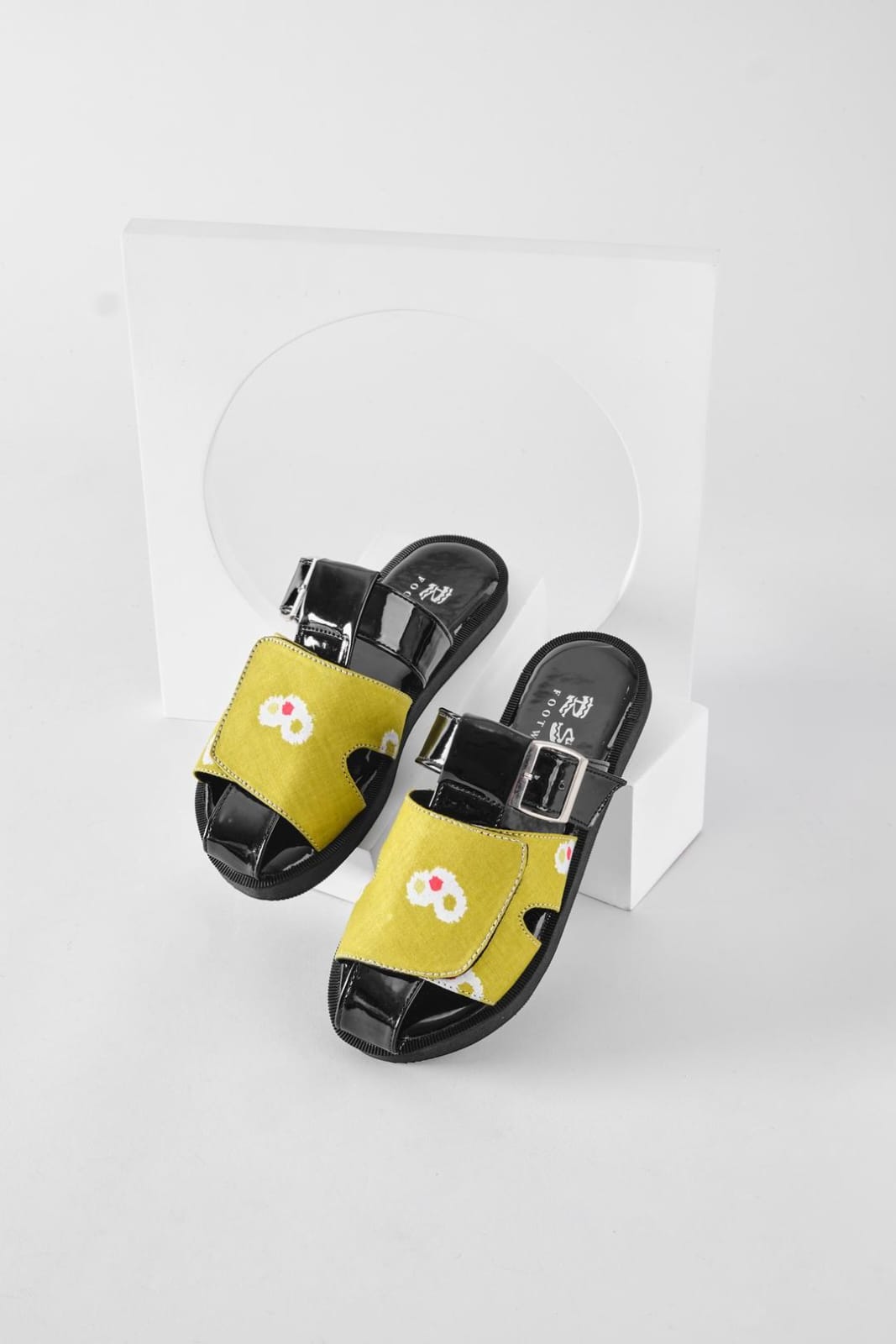 Adesivo mules series
